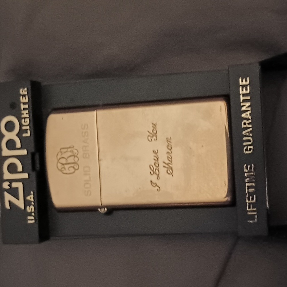 Authentic Zippo - Picture 2 of 6
